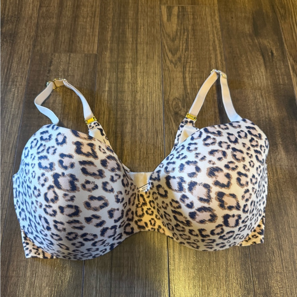 Victoria's Secret Leopard Print T-Shirt Bra in Beige and Black